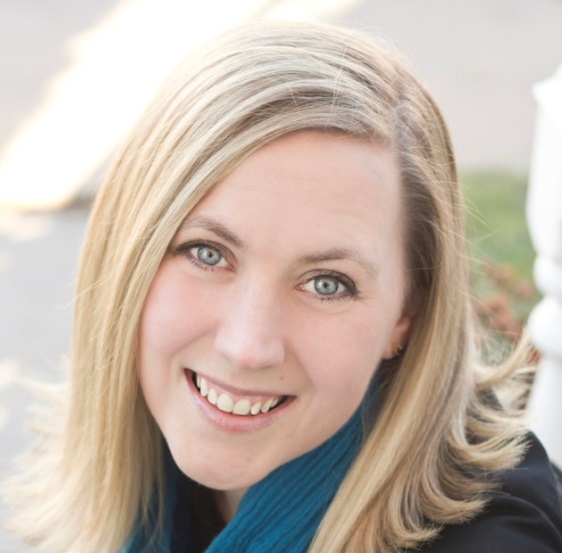 Rebecca Yarros Author Portrait